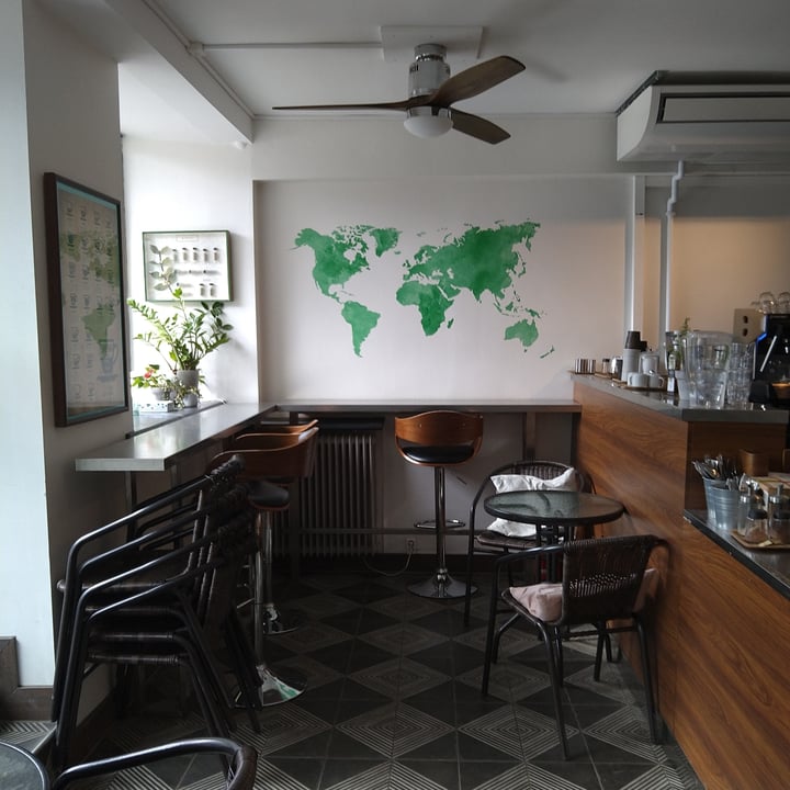 review photo of Earth Cafe Turmeric Latte shared by @shadefood on 27 Jun 2021 - review