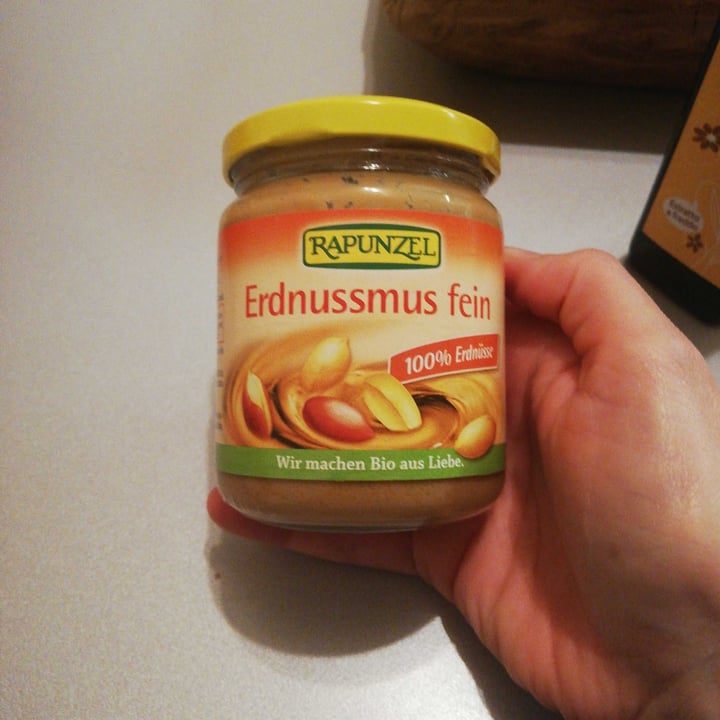 photo of Rapunzel Peanut Butter | Erdnussmus fein shared by @ramonavegetarian on  10 Mar 2022 - review