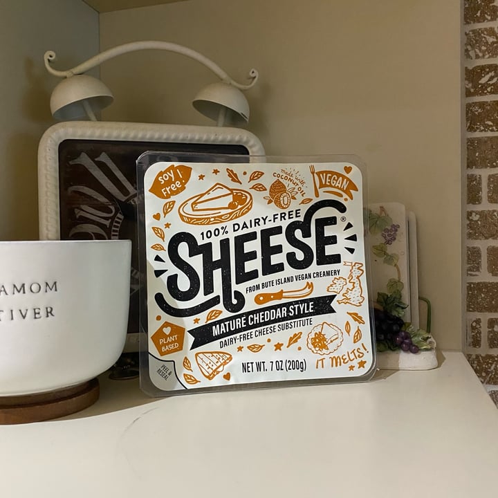 photo of Sheese Mature cheddar style block shared by @yarilovezzucchini on  02 Jul 2022 - review