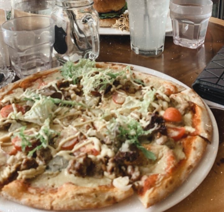 photo of WellSmoocht Truffle Cheeseburger Pizza shared by @kyra on  26 Jun 2020 - review