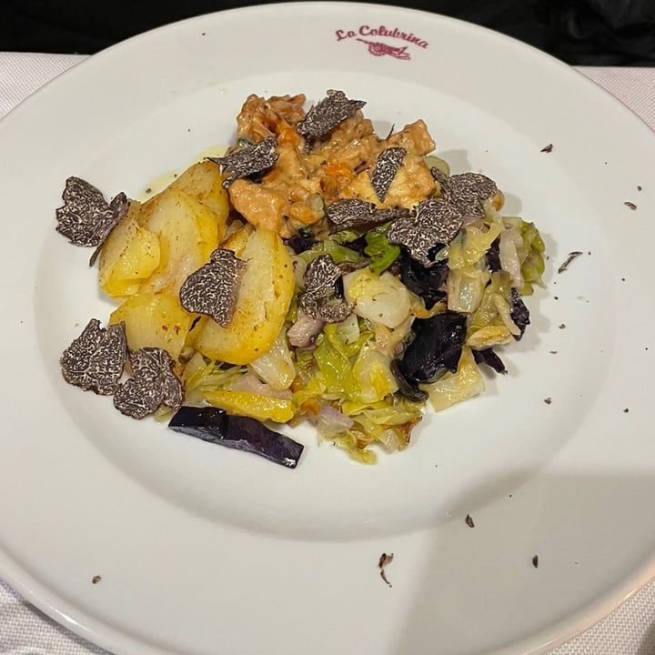 photo of La Colubrina tempeh con intingolo bianco cavolo cappuccio e patate al forno shared by @frcasol on  18 Dec 2021 - review