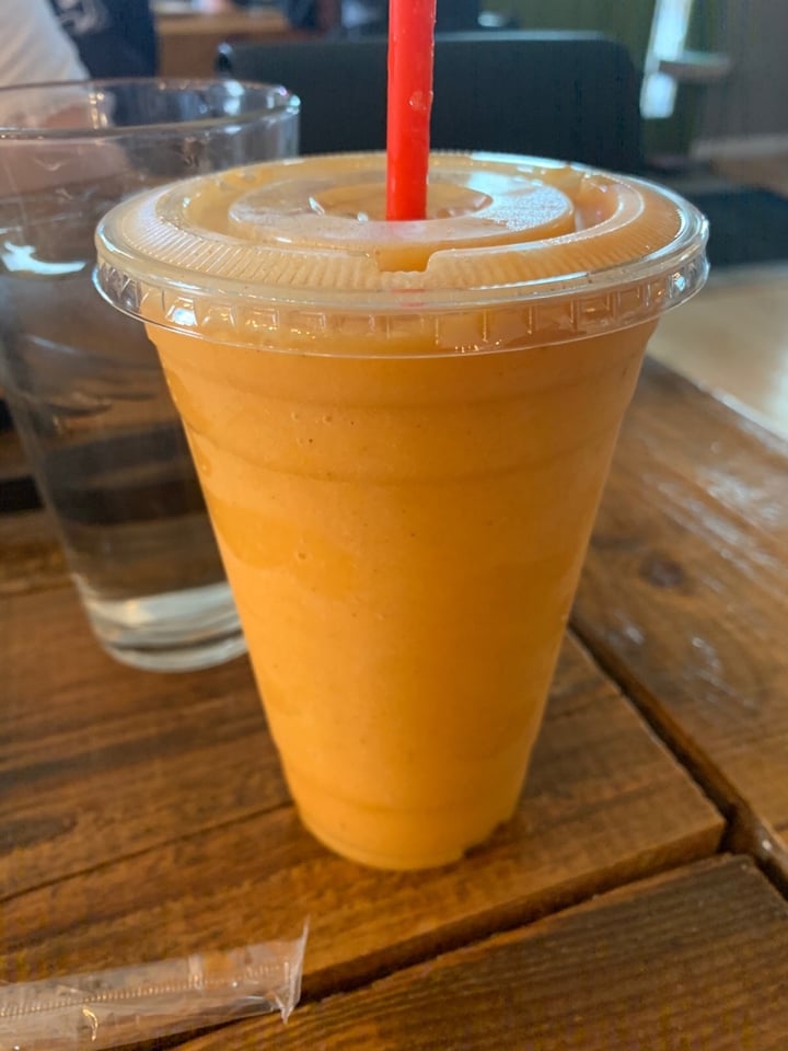 photo of Mellow Minded Cafe Ginger-Peach Smoothie shared by @brii on  11 Mar 2020 - review