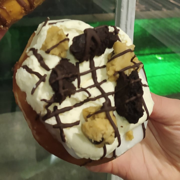 photo of Rodeo Doughnuts Ice Ice Bae Bae shared by @alecasse on  15 Dec 2021 - review