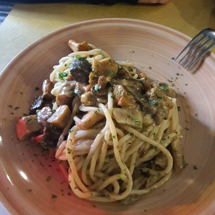 photo of Buddy Italian Restaurant Cafè Fettuccine ai funghi porcini shared by @lorychan78 on  29 Jan 2022 - review