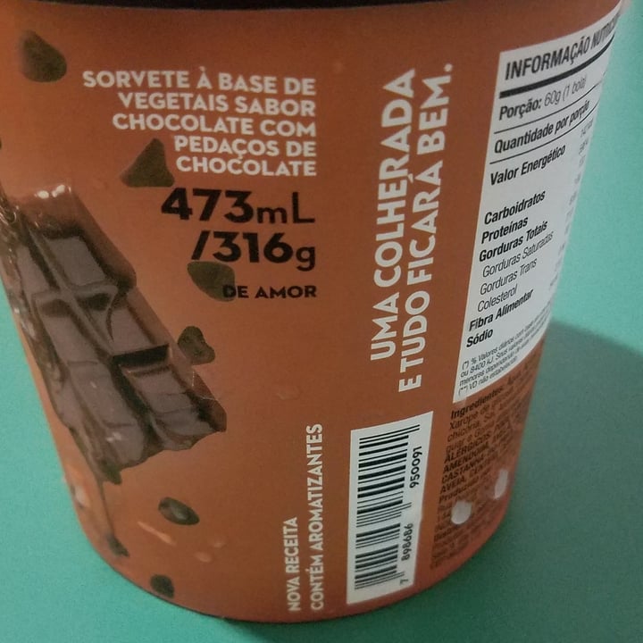 photo of NotCo Not Ice Cream Chocolate Chips shared by @tatianenaches on  08 Jul 2022 - review