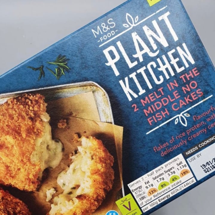 photo of Plant Kitchen (M&S) Melt in the middle no fish cakes shared by @christinexxx on  02 Jan 2022 - review