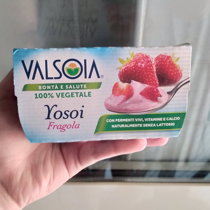 photo of Valsoia Yogurt Yosoi Fragola shared by @nadiavi on  15 Sep 2022 - review