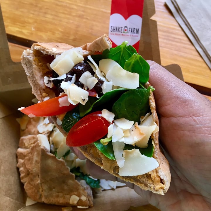 photo of Shake Farm Healthy Hummus Pita Pocket shared by @vikas on  16 Aug 2018 - review