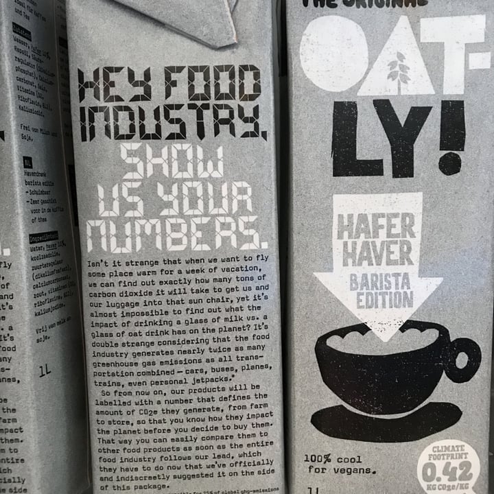 photo of Oatly Oat Drink Barista Edition  shared by @miaou on  15 Apr 2020 - review