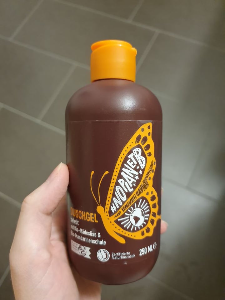 review photo of No Planet B Duschgel Belebt Mit Bio-mädesüss Und Bio-mandarinenschale shared by @plantfuljourney on 03 Feb 2020 - review