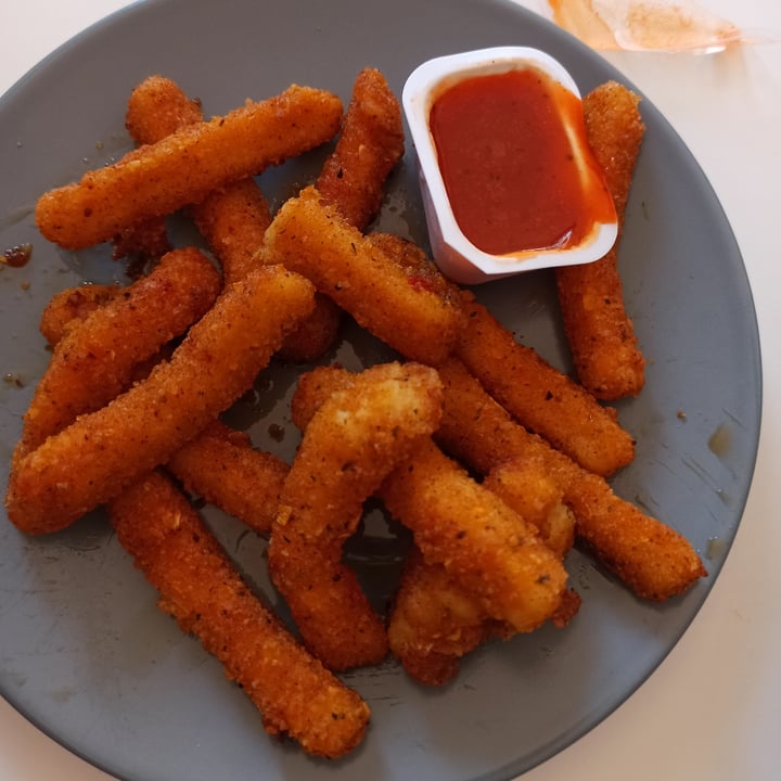 review photo of Vemondo Tiras de queso shared by @srtamatthews on 30 Jan 2022 - review