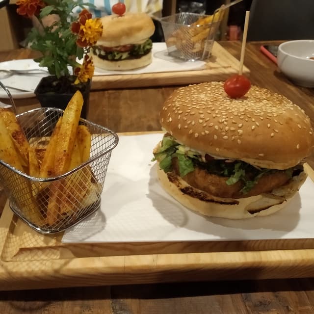 Photo of the dish “Hamburguesa No Pollo”