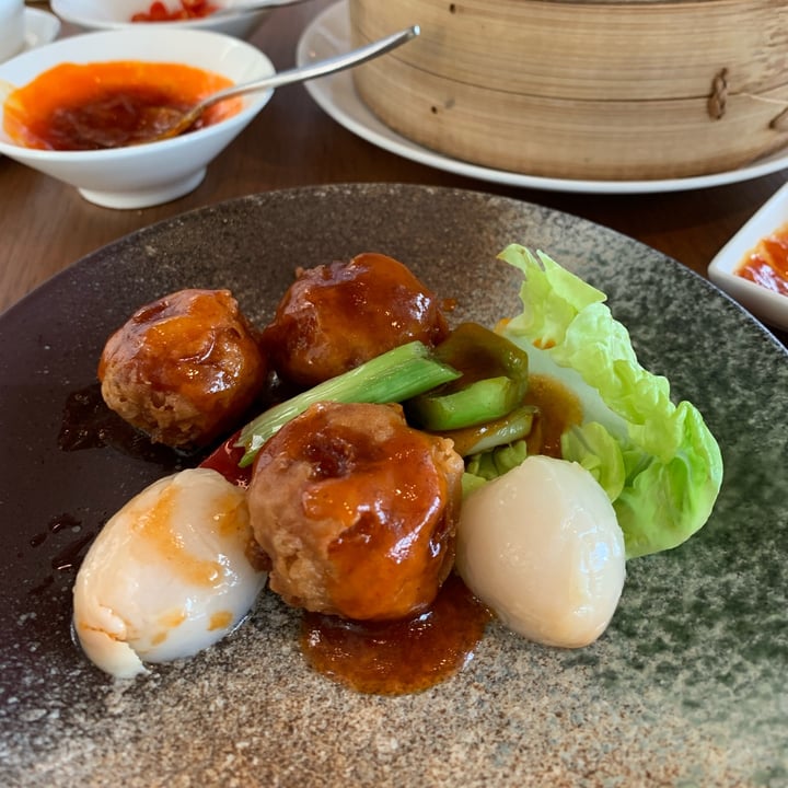 photo of EMPRESS Sweet & Sour 'Meat' Balls shared by @kminz1312 on  26 Dec 2021 - review
