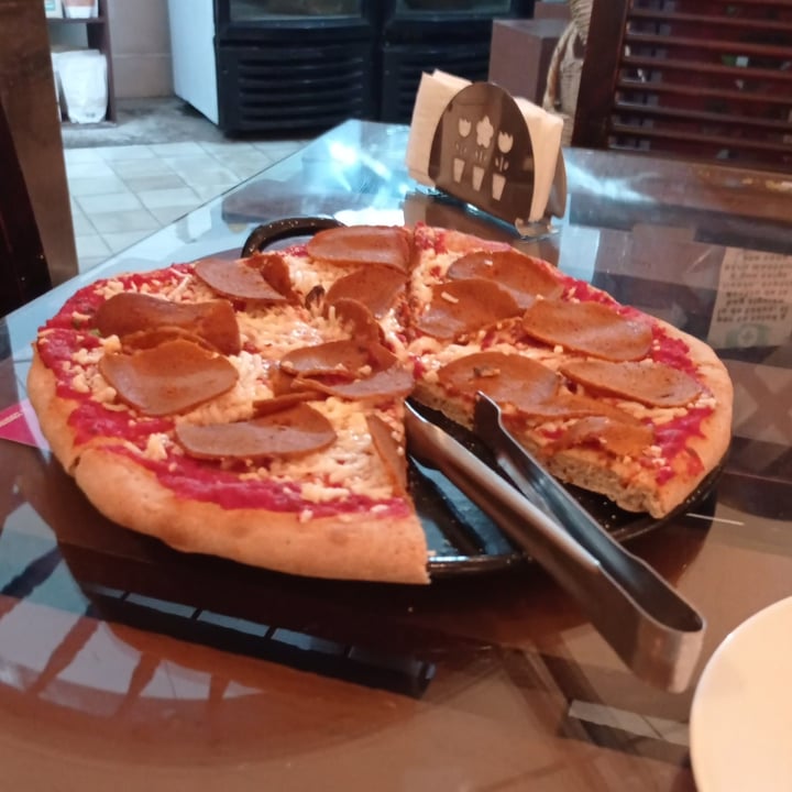review photo of La Semilla Gourmet Veracruz Pizza de peperoni shared by @itziarfrutero on 06 Nov 2021 - review