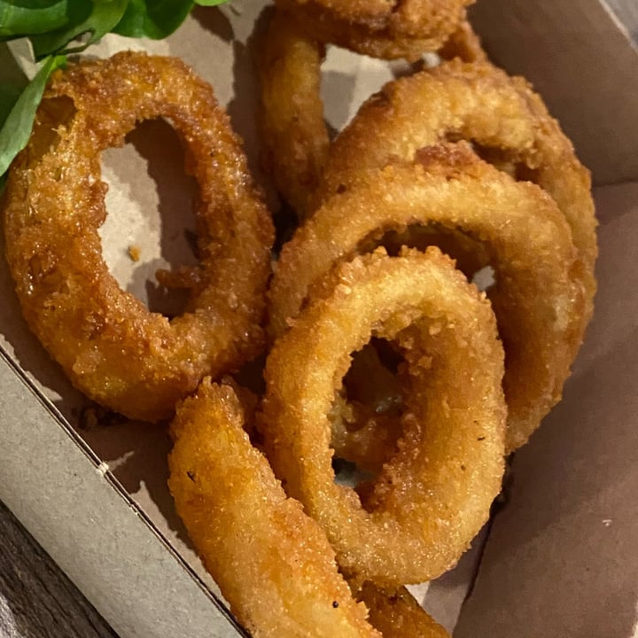photo of Vegan Love Downtown Onion rings shared by @alessiacarrara on  09 Nov 2021 - review