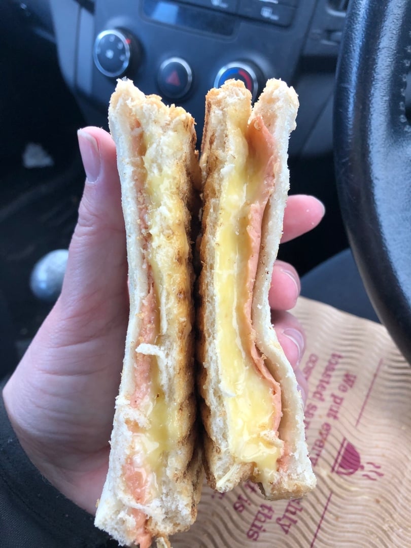 Costa Coffee Smokey Ham and Sheese Toastie Reviews abillion