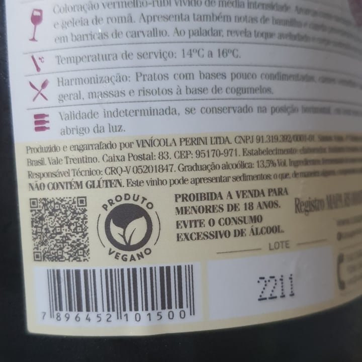photo of Casa Perini Vinho Pinot Noir Fração Única shared by @erikalivegan on  08 Feb 2022 - review