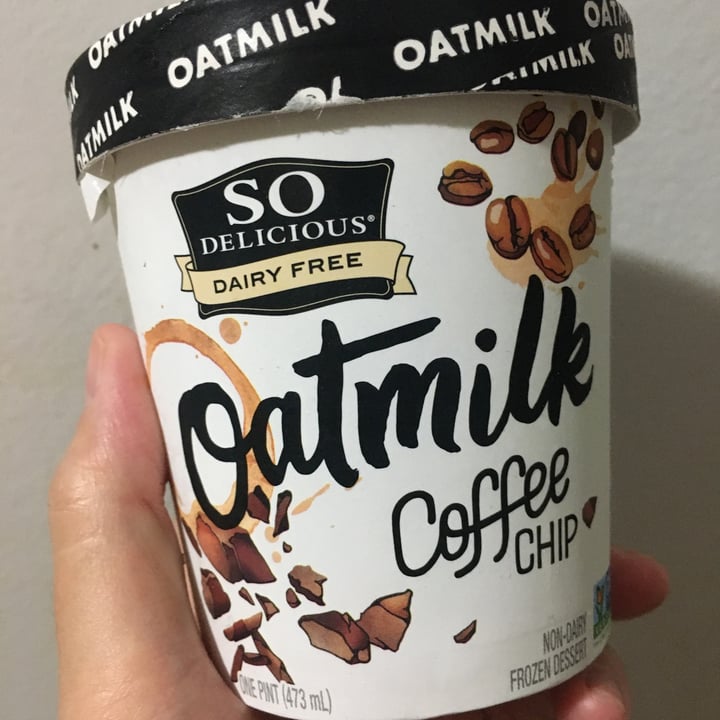 photo of So Delicious Dairy Free Oatmilk Coffee Chip Non Dairy Frozen Dessert shared by @pauldub on  23 Oct 2021 - review