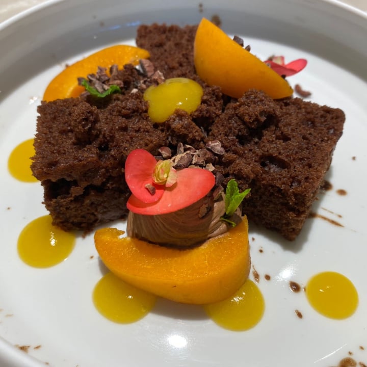photo of Linfa Milano - Eat Different Sacher scomposta shared by @italianveggie on  27 Nov 2021 - review