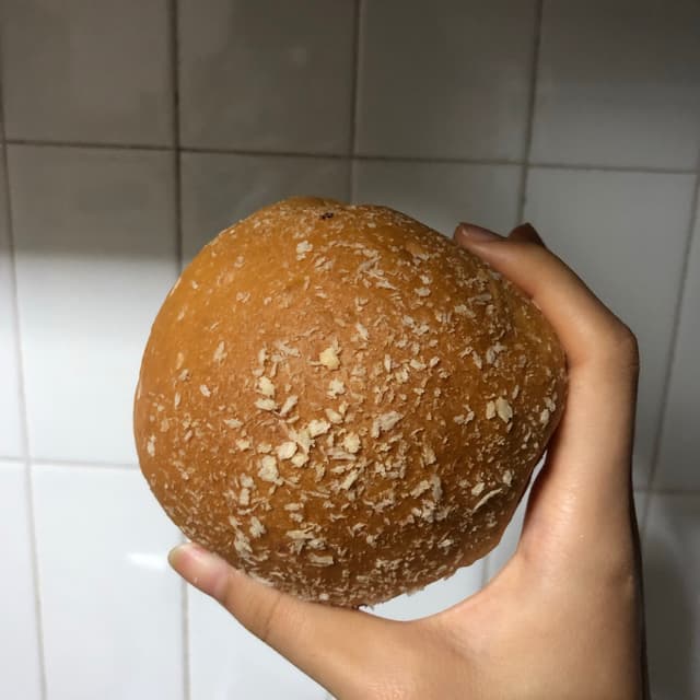 菜肴“Lemon Sardine Bun”的照片