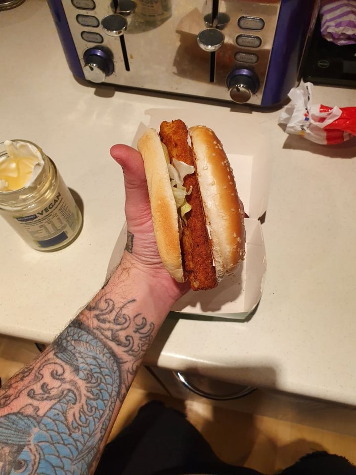 review photo of KFC Original Recipe Vegan Burger shared by @desolxte on 13 Jan 2020 - review