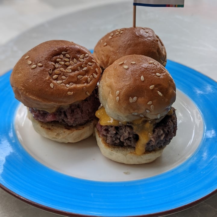 photo of Privé Wheelock Impossible™ Mini Burgers shared by @tancoul on  10 Jan 2021 - review