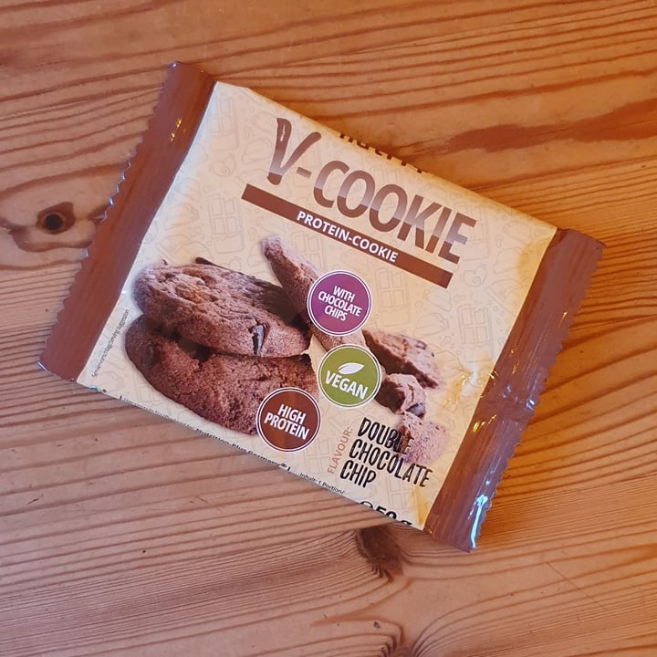 photo of V-Cookie Protein Cookie Double Chocolate Chip shared by @jlnfchs on  11 Aug 2021 - review
