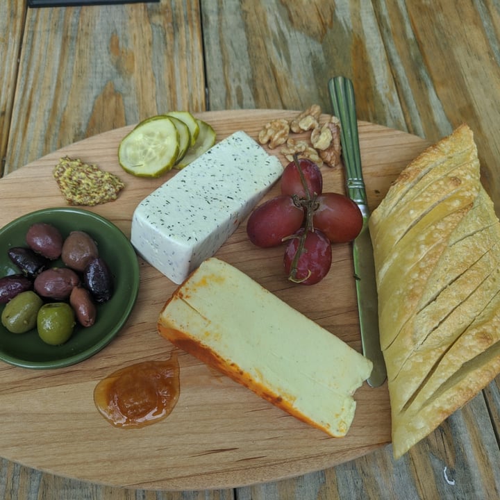 photo of superette wine + provisions Vegan Charcuterie shared by @oribrun on  20 Aug 2021 - review