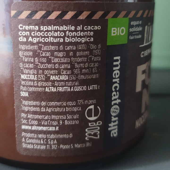 review photo of Altro mercato Bio cajita nocciole e anacardi shared by @pech on 11 May 2022 - review