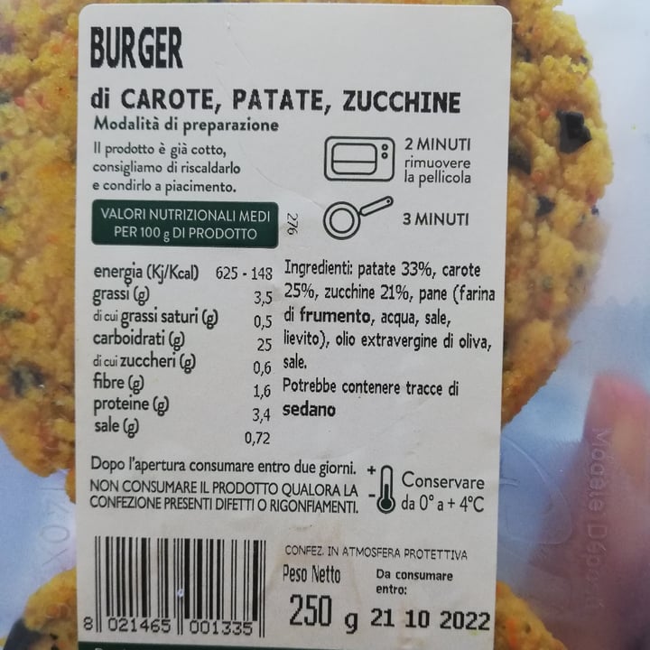 review photo of Ortonuovo Burger di carote, patate e zucchine shared by @chiaragnese on 19 Oct 2022 - review