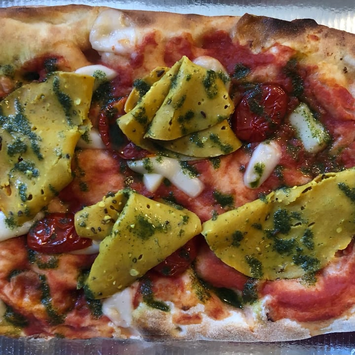 review photo of CRUNCH di Rossetti Roberto Pinsa Vegana shared by @machecavolocucino on 25 Aug 2022 - review