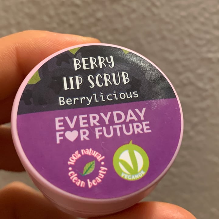 photo of Everyday for future Berry lip balm and scrub shared by @mgiallo on  24 May 2022 - review