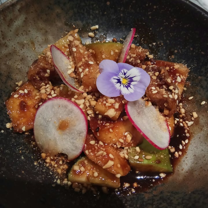 photo of Elemen @ HarbourFront Rojak salad shared by @plantbasedlifestyle on  28 Aug 2020 - review