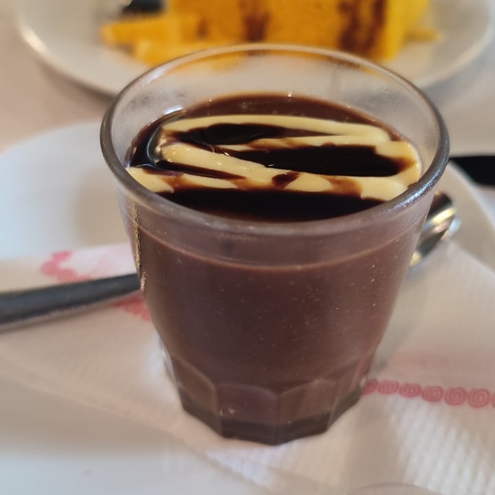 photo of Veggie Garden Mousse de chocolate shared by @moonriseoficial on  01 Nov 2021 - review