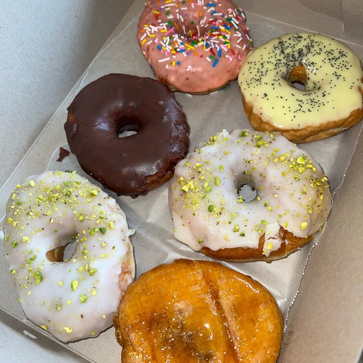 photo of bloomer's Bayview Village Doughnuts shared by @bpan01 on  07 Sep 2022 - review