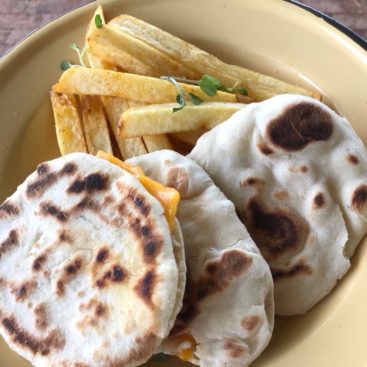 photo of Asher's Corner Cafe @ Ashers Farm Sanctuary Kids Mini Pita & Chips shared by @sarahjeggle on  16 Jan 2021 - review