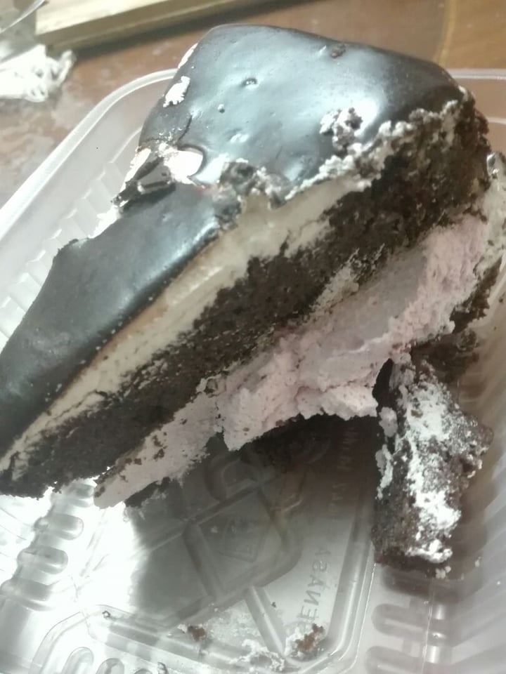 review photo of Loving Hut Microcentro Torta Selva negra shared by @miliforanimals on 14 Dec 2019 - review