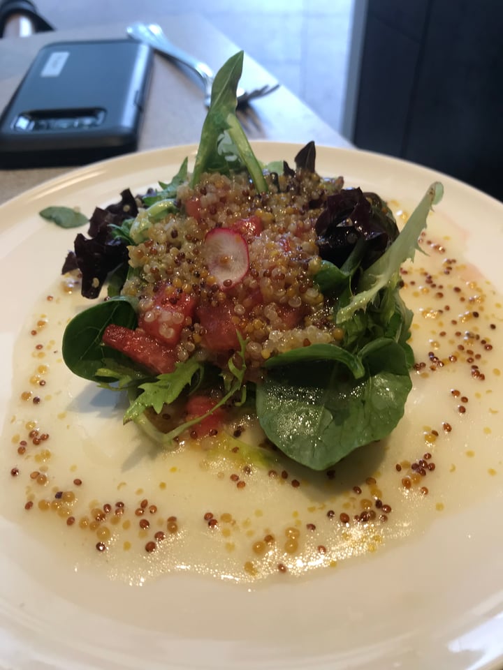 photo of Elemen @Millenia Walk Quinoa salad shared by @pal on  14 Jan 2018 - review