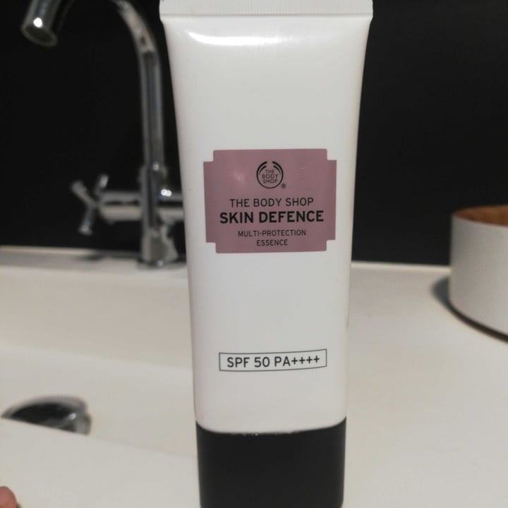 review photo of The Body Shop Skin Defence Multi-Protection Lotion SPF 50+ shared by @neka on 10 Feb 2020 - review