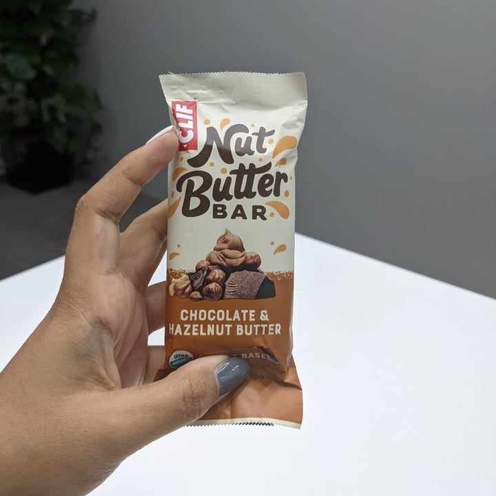 photo of Clif Bar Chocolate & Hazelnut Butter shared by @shreyups on  30 Jun 2022 - review