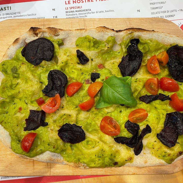 photo of PizzAut Veg pizza shared by @veronicafrontini on  18 Apr 2022 - review