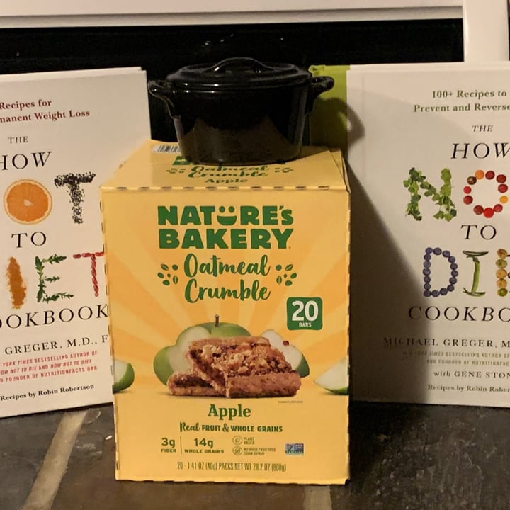 photo of Nature's Bakery Apple Oatmeal Crumble shared by @thedonmega70 on  19 Apr 2021 - review