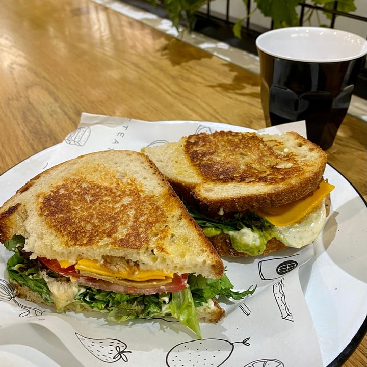 photo of Shift Eatery Join the Club shared by @blacklilyleaf on  06 Feb 2021 - review