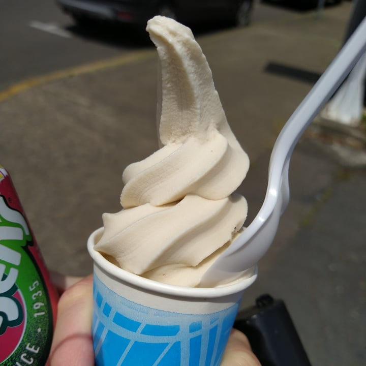 photo of Viva! Vegetarian Grill Soft Serve shared by @onionkraut on  22 Jun 2021 - review