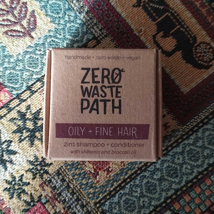 review photo of Zero Waste Path Oily + Fine Hair ( 2in 1 Shampoo And Conditioner) shared by @giuliabe on 08 Apr 2022 - review