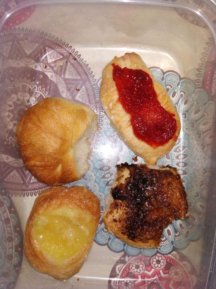 photo of Vica (Delivery Only) Facturas veganas shared by @tadegrimberg on  15 Dec 2019 - review