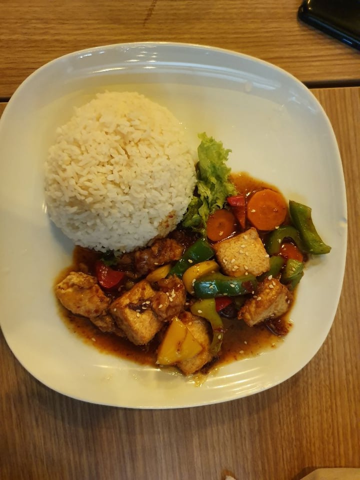 photo of Vegan Curry Rice with Mother Earth Tofu Sambal Rice with Omnipork Bits shared by @ravi-gopalan on  08 Dec 2019 - review