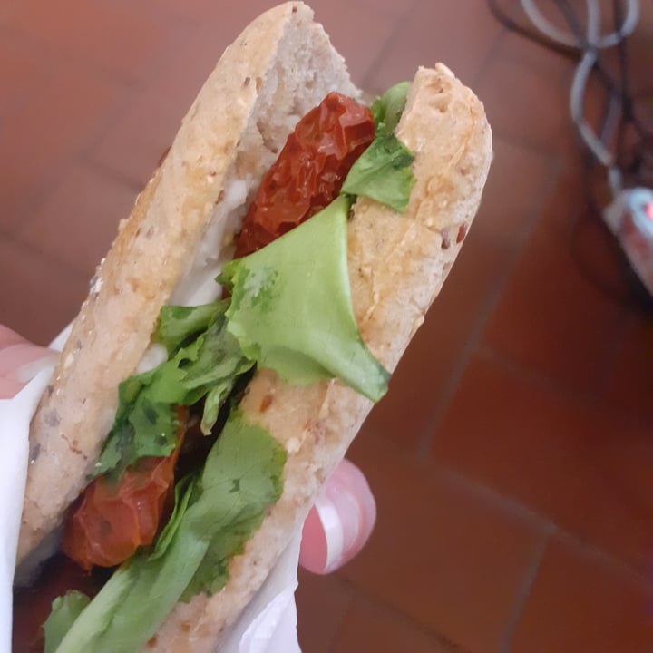 photo of Ambrosia Pasticceria panino con maionese, pomodori secchi e insalata shared by @xlisistratax on  25 Jun 2022 - review