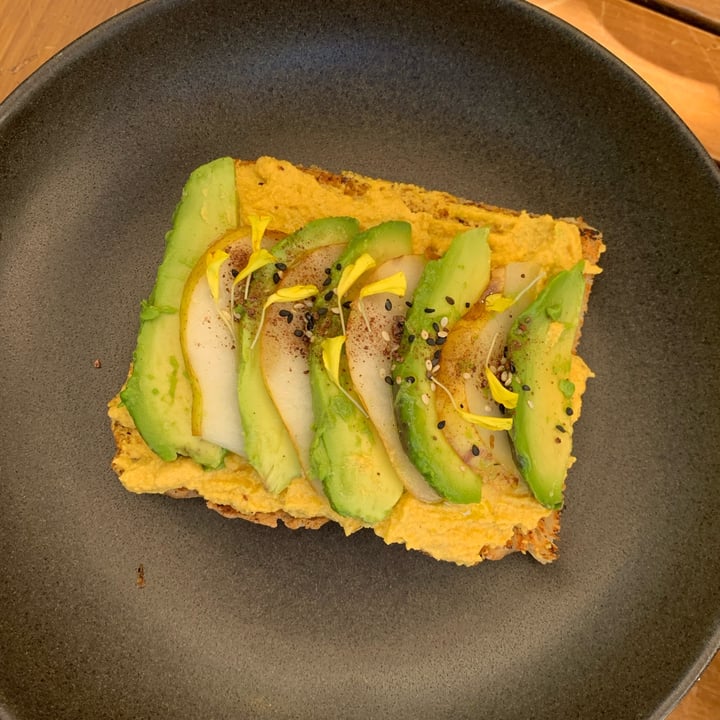 photo of Americano Coffee & Kitchen Vegan Avocado Toast shared by @sechague on  28 Mar 2022 - review