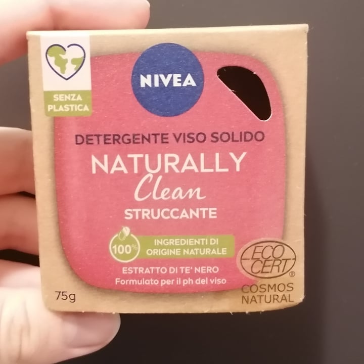photo of Nivea Detergente Viso Solido “Naturally Clean” Struccante shared by @lucy286 on  15 Jun 2022 - review